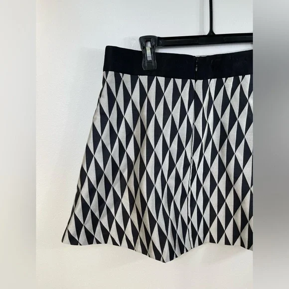 Geometric Black and White Mini Skirt Work Career Summer by BR Size 12 - Picture 7 of 12